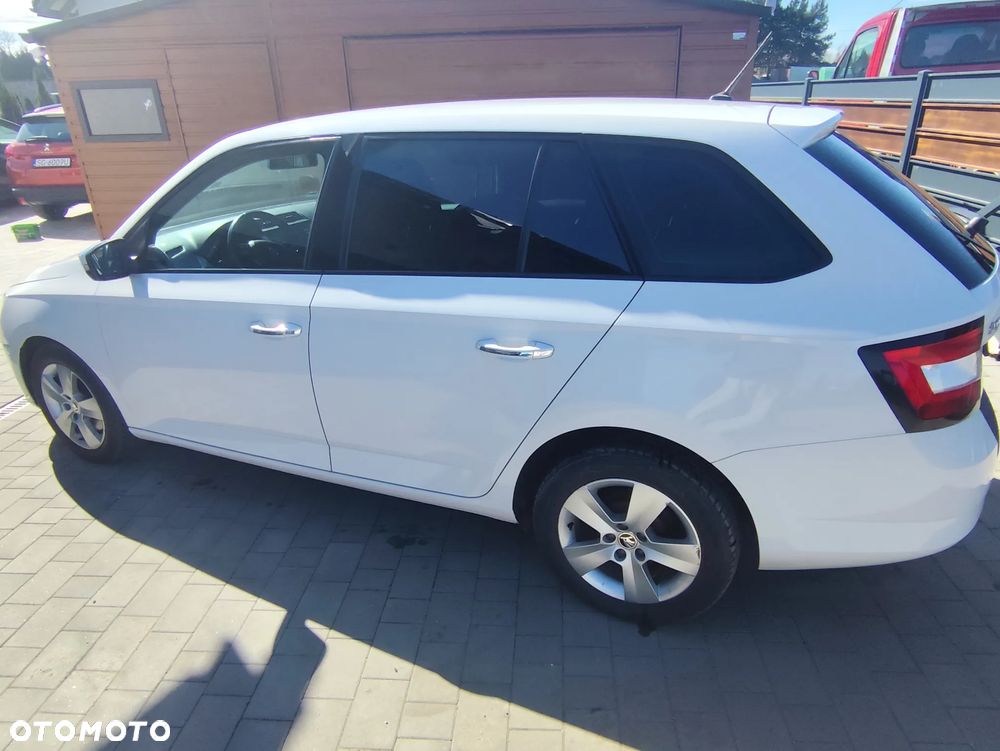 Skoda Fabia - 10