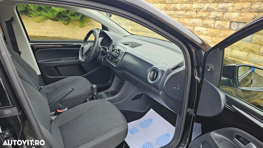 Volkswagen up! BlueMotion Technology club - 7