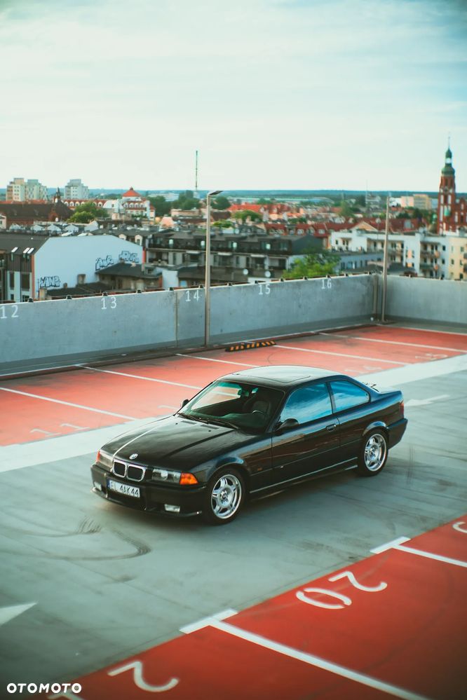 BMW M3 Standard - 9