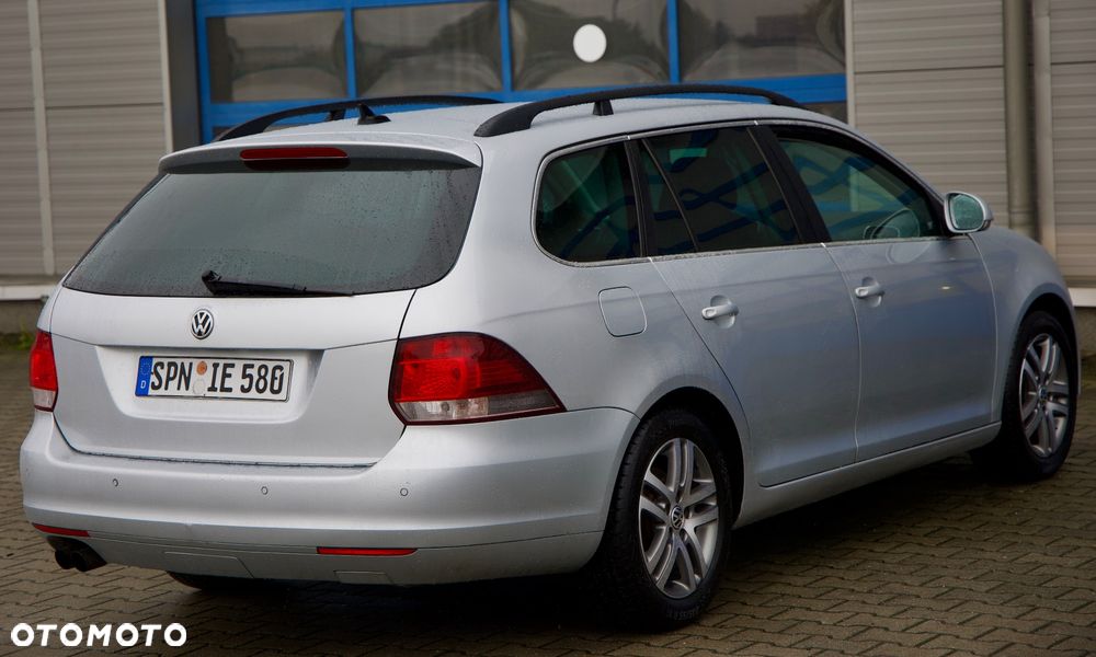 Volkswagen Golf 2.0 TDI DPF Comfortline - 14