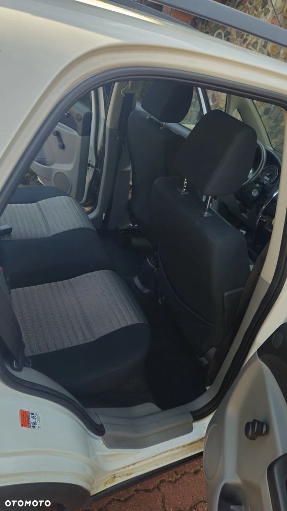 Suzuki SX4 - 7