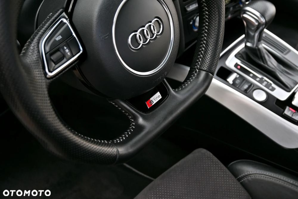 Audi A4 Avant 2.0 TDI Quattro Line S tronic - 31