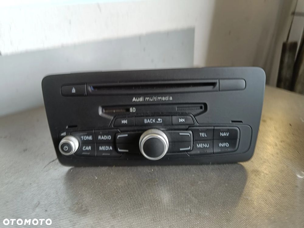Radio Audi A1 8X 8X0035183F - 1