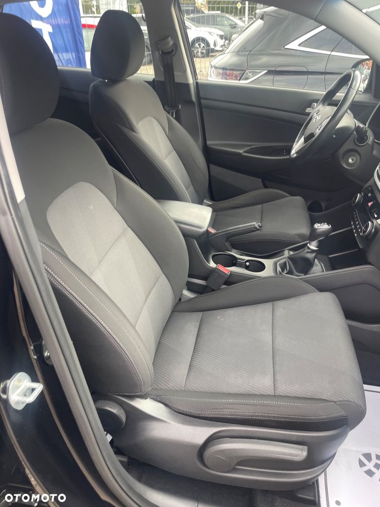 Hyundai Tucson 1.7 CRDI BlueDrive GO 2WD - 11