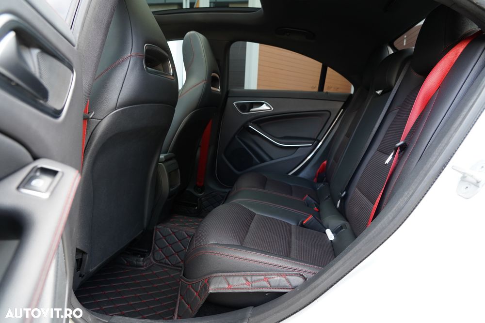 Mercedes-Benz CLA 250 - 12