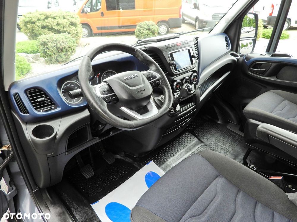 Iveco DAILY 35S18 PLANDEKA 8 PALET WEBASTO TEMPOMAT NAWIGACJA LEDY PNEUMATYKA KLIMATYZACJA  180KM - 3