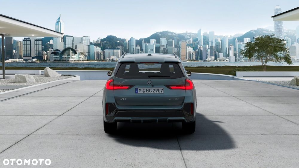 BMW X1 - 4