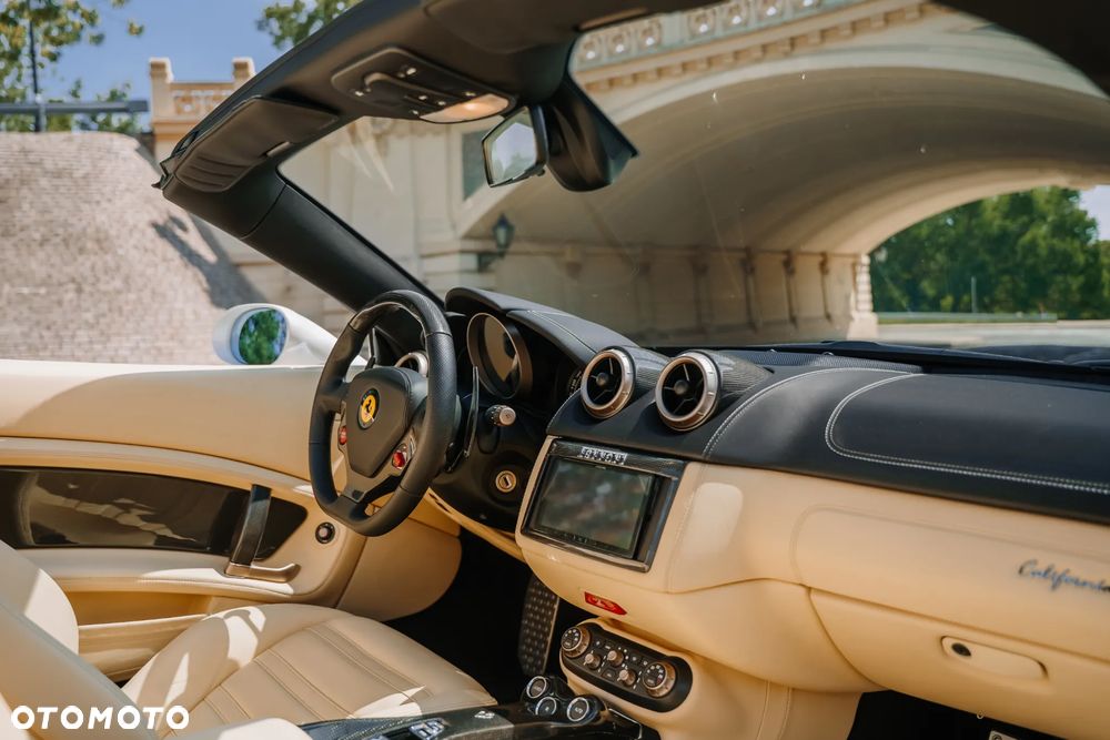 Ferrari California F1 DCT - 25