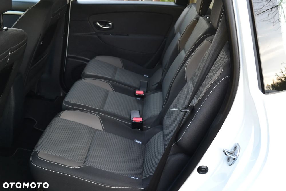 Renault Scenic Energy TCe 115 S&S Xmod Bose Edition - 22