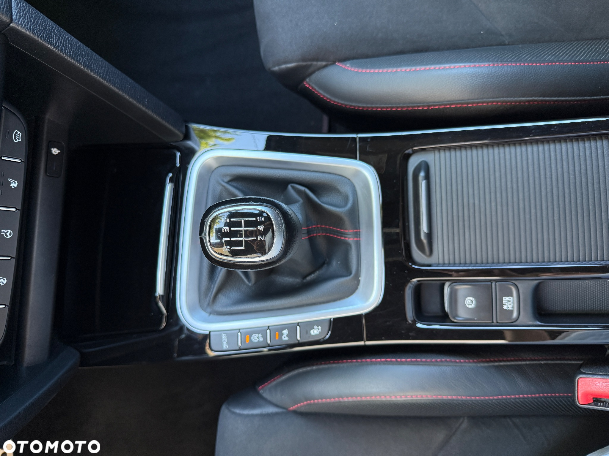 Kia ProCeed 1.6 T-GDI GT - 23