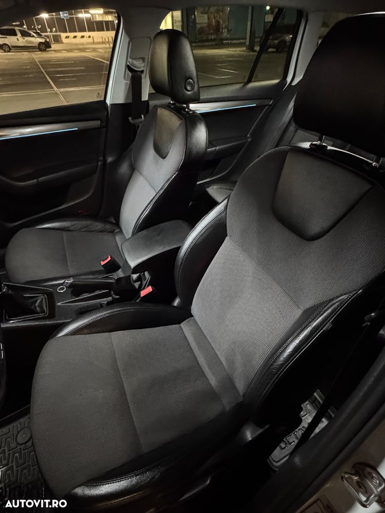 Skoda Octavia 2.0 TDI Style - 18