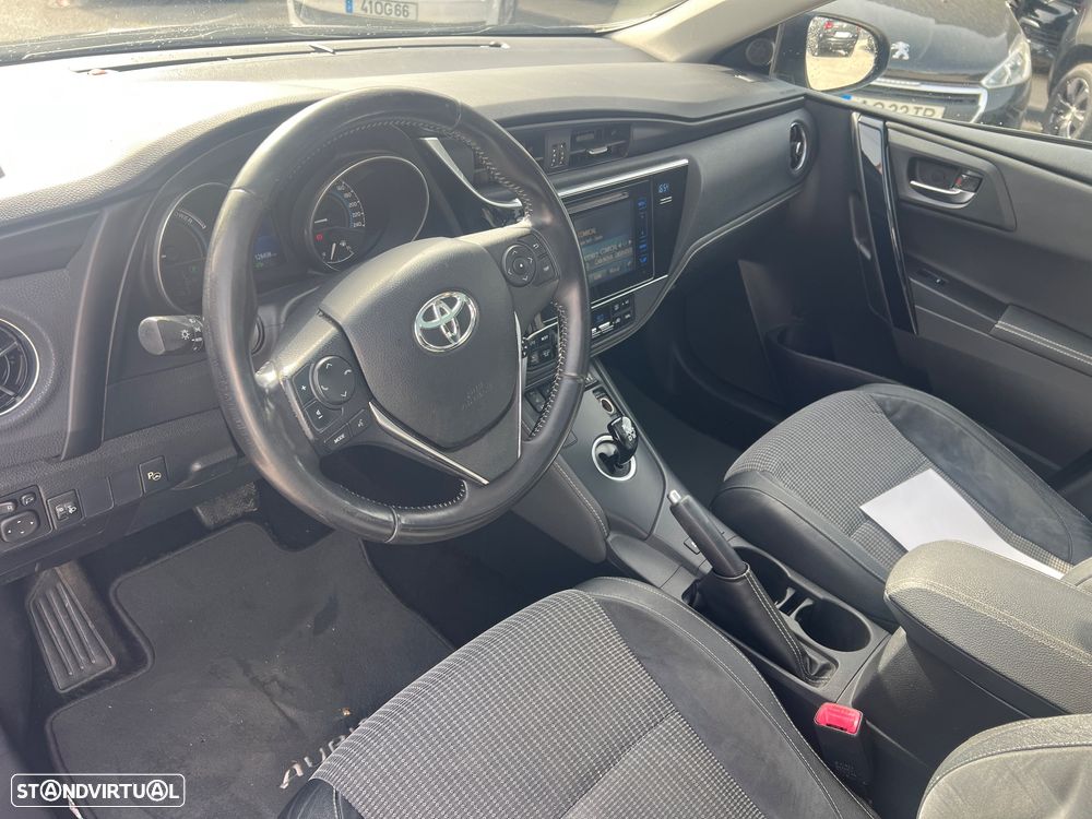 Toyota Auris Touring Sports 1.8 HSD Sport+Skyview +Navi - 43