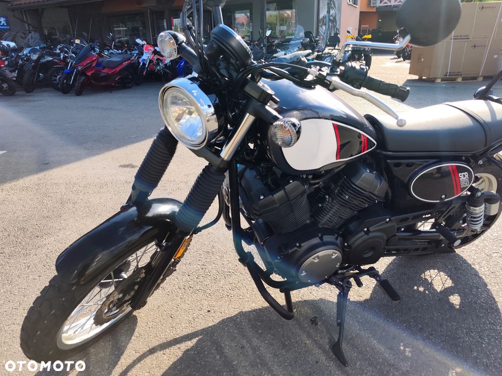 Yamaha SCR - 40