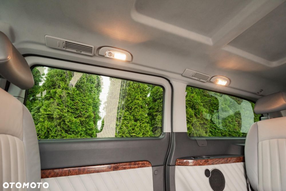Mercedes-Benz Viano - 31