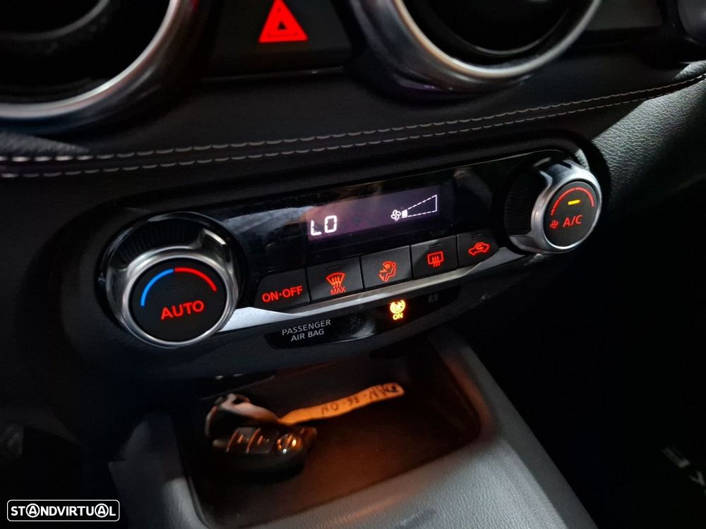 Nissan Juke 1.0 DIG-T N-Connecta NAV. DCT - 12