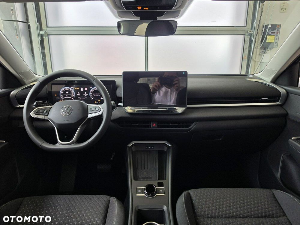 Volkswagen T-Roc - 19