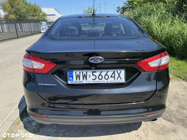 Ford Fusion - 4