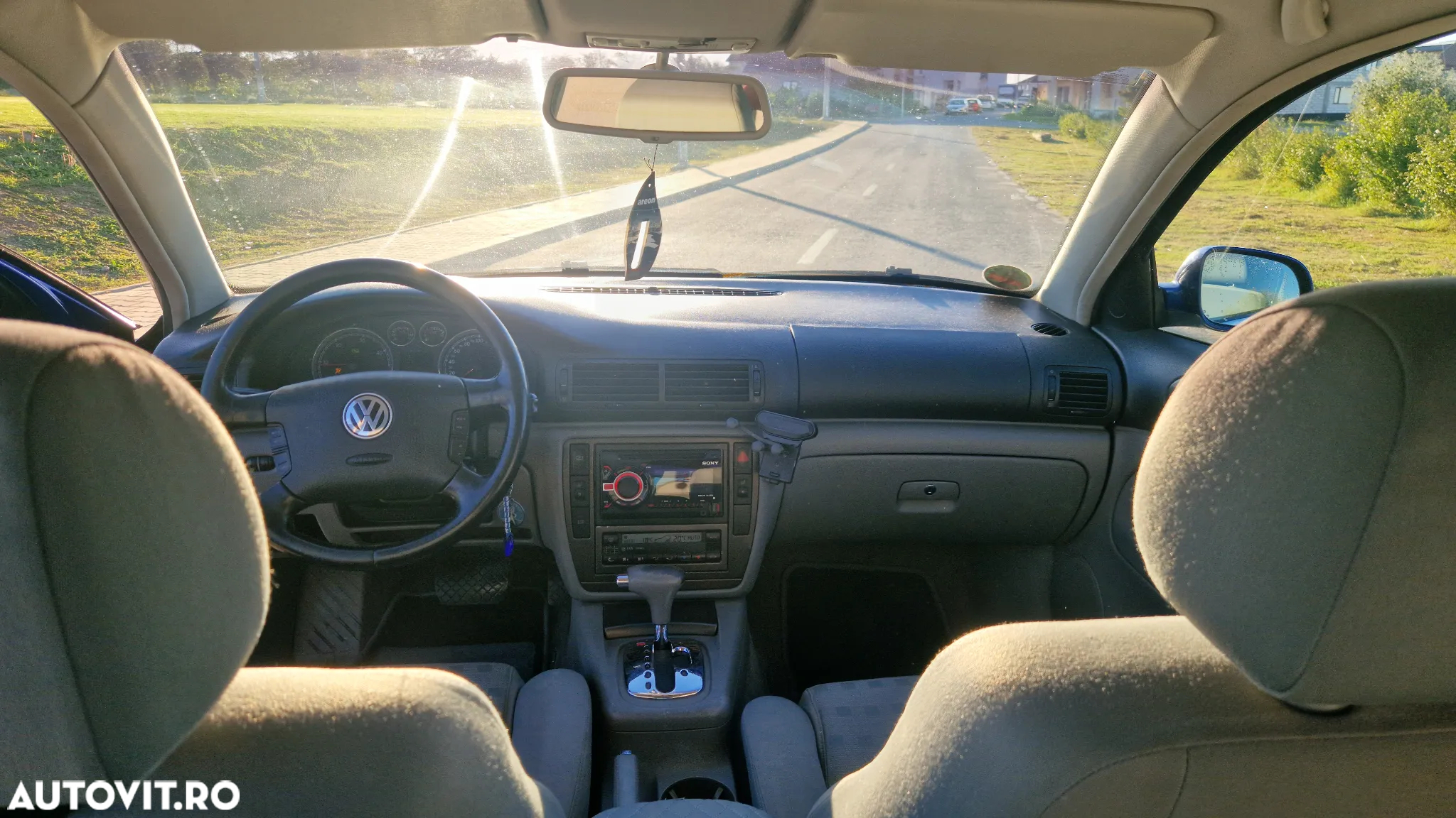 Volkswagen Passat - 6