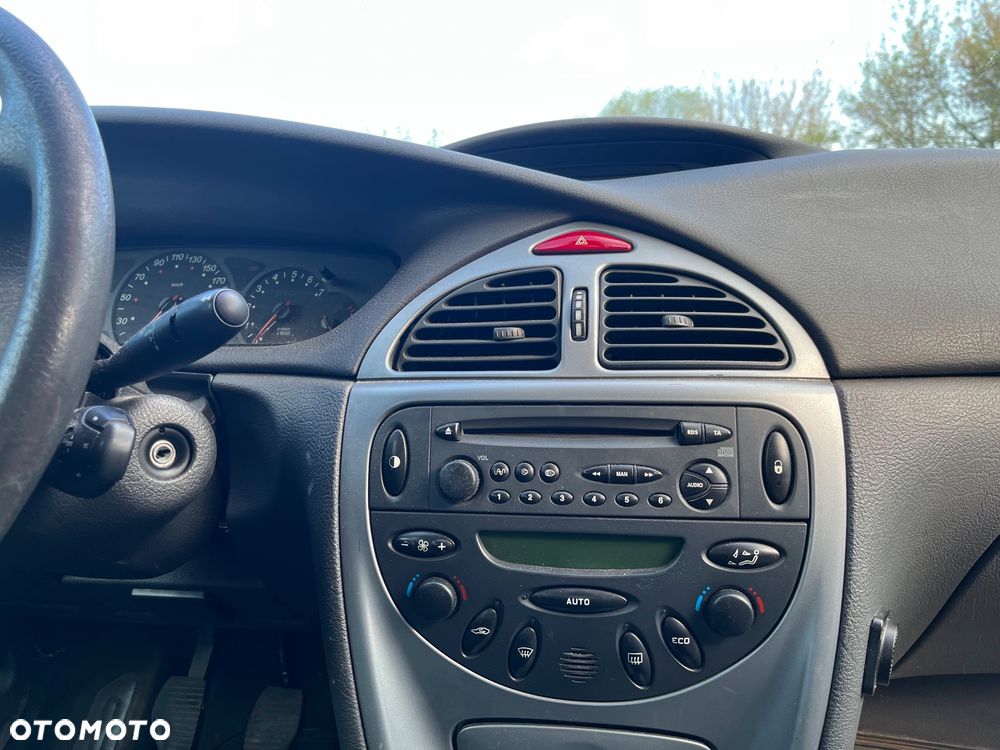 Citroën C5 2.0 HDi SX - 7