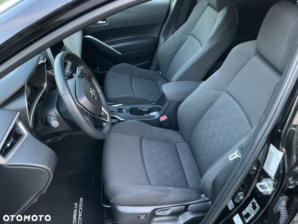 Toyota Corolla Cross 2.0 Hybrid Style AWD - 10