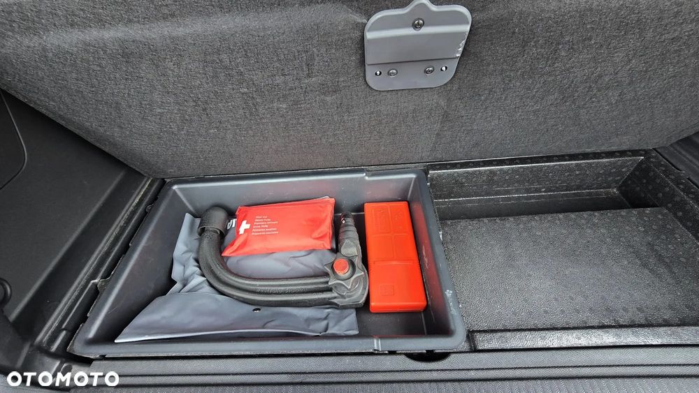 Peugeot 3008 225 e-EAT8 Allure - 14