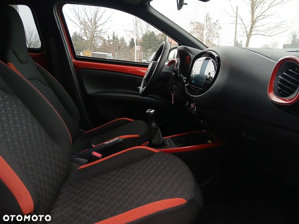 Toyota Aygo X - 10