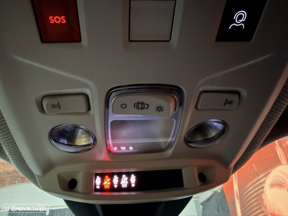 Jeep Avenger 1.2 GSE T3 Altitude - 21