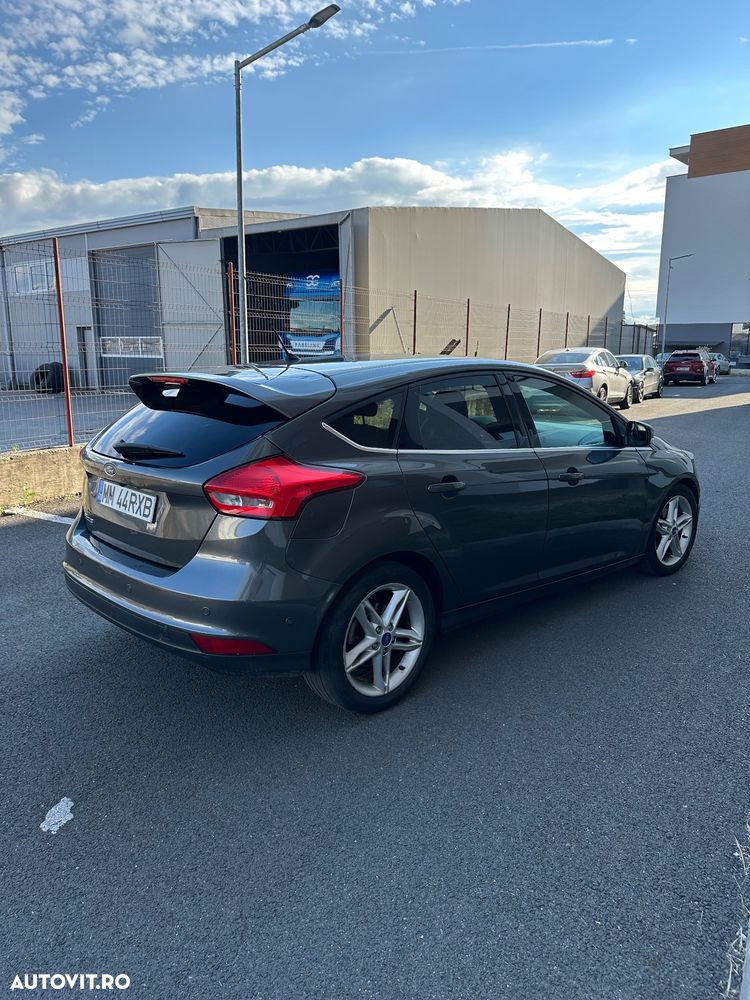 Ford Focus 1.6 TDCi DPF Titanium - 4