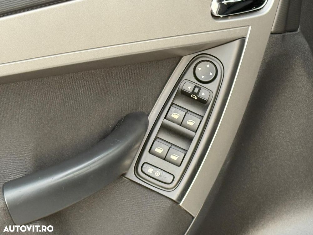 Citroën C4 1.6 THP BMP Exclusive - 13