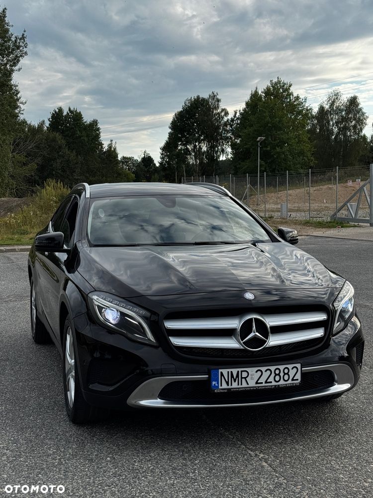 Mercedes-Benz GLA 200 d 7G-DCT - 2