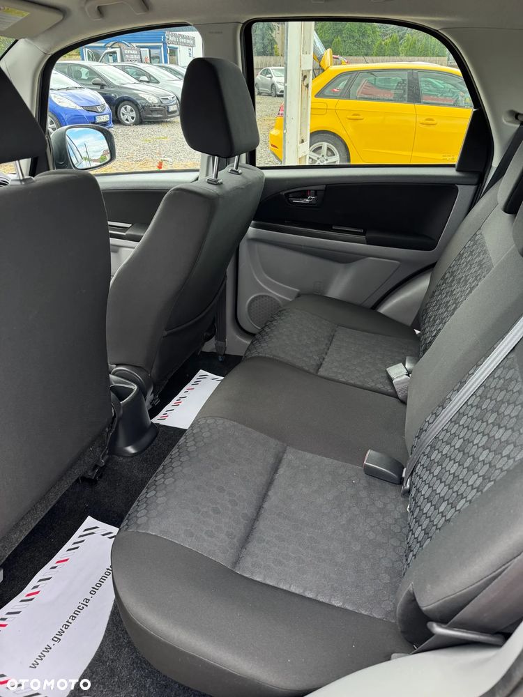 Suzuki SX4 2.0 DDiS 4x2 Style - 6