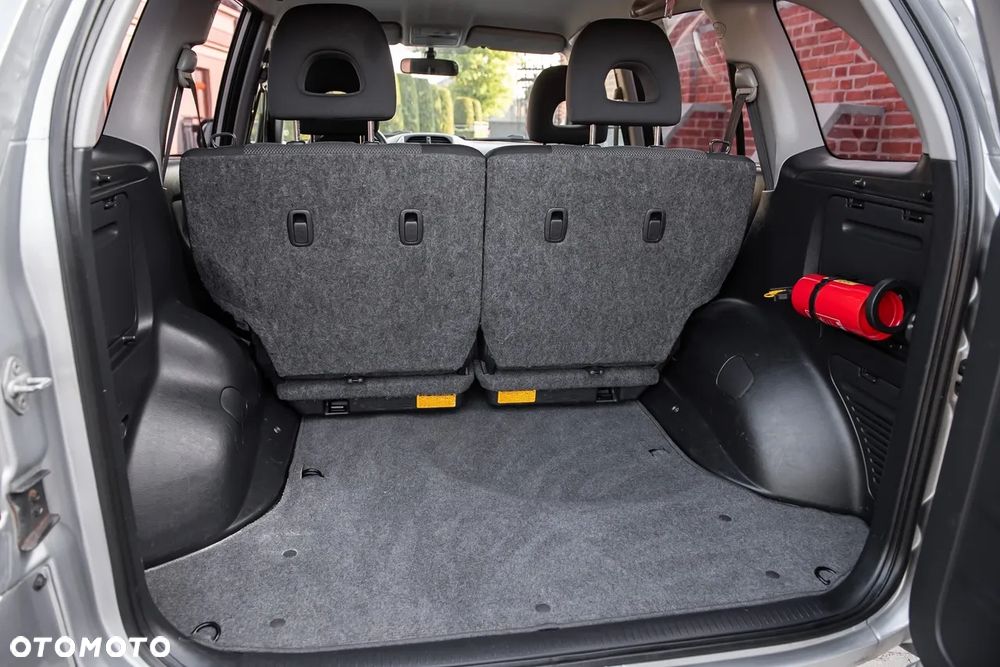Toyota RAV4 1.8 VVT-i Terra 2WD - 23