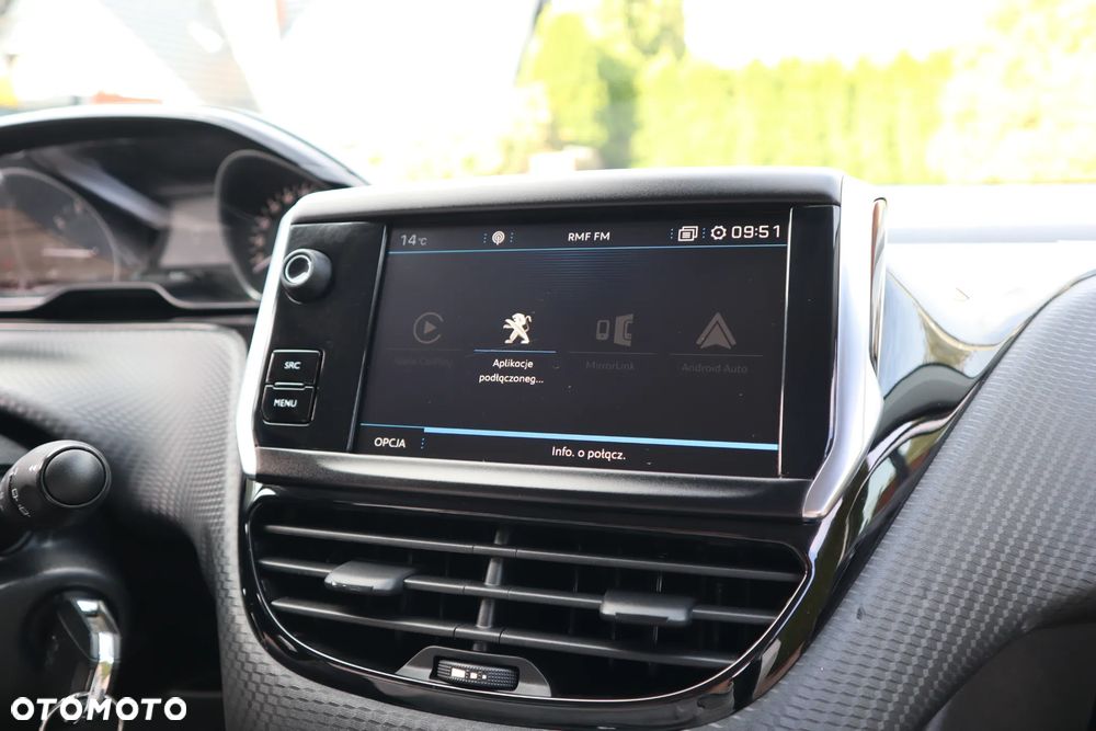 Peugeot 208 1.2 PureTech Allure S&S - 19