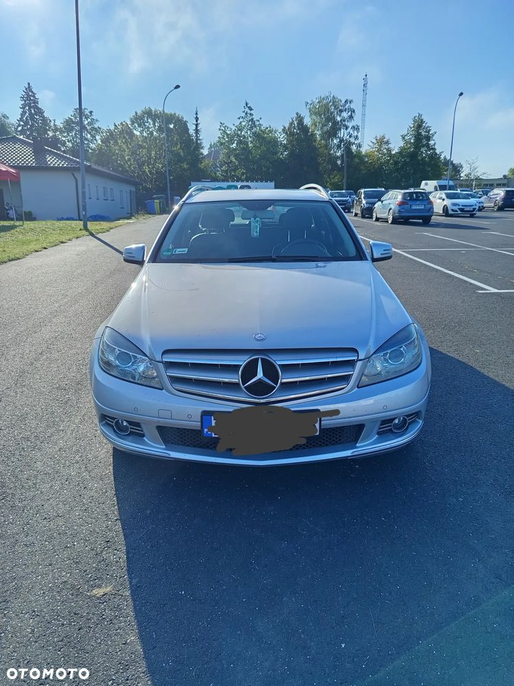 Mercedes-Benz Klasa C 200 CDI DPF (BlueEFFICIENCY) Avantgarde - 4