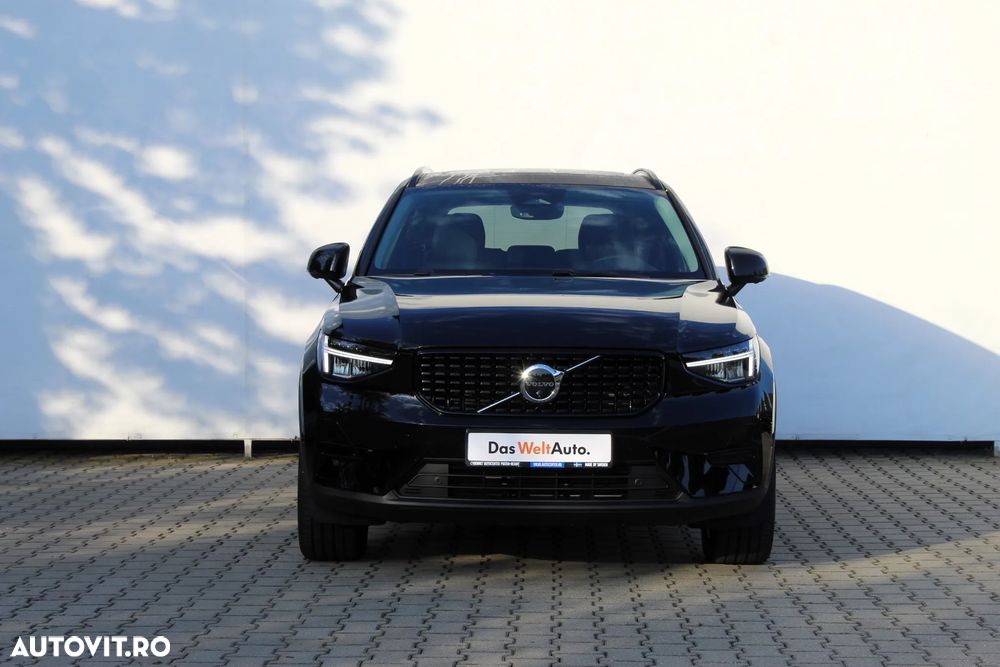 Volvo XC 40 B3 AT FWD MHEV Plus Dark - 3