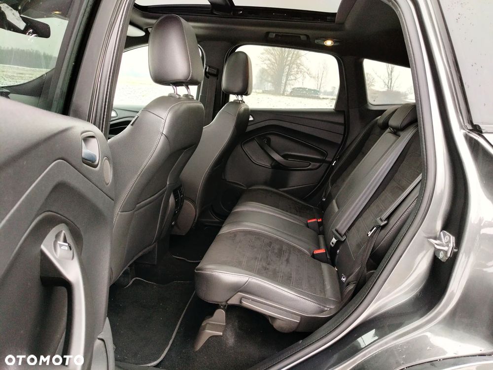 Ford Kuga 2.0 TDCi 4x4 ST-Line - 11