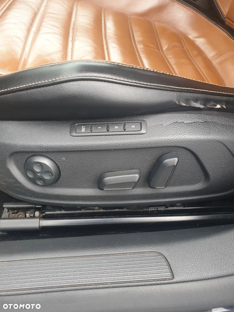 Volkswagen Passat Variant 2.0 TDI 4Motion DSG BlueMotion Tech R-Line - 14