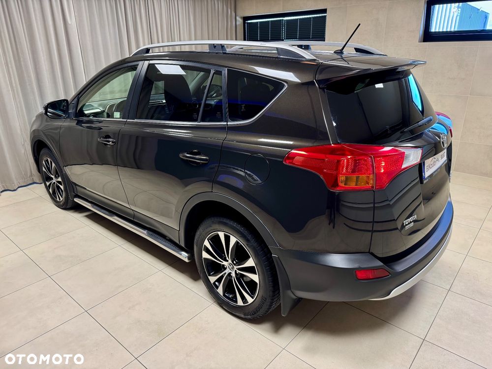 Toyota RAV4 - 4