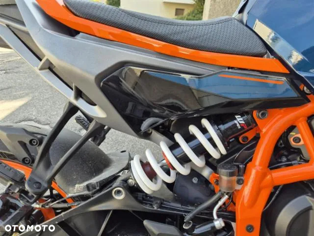 KTM Duke - 17