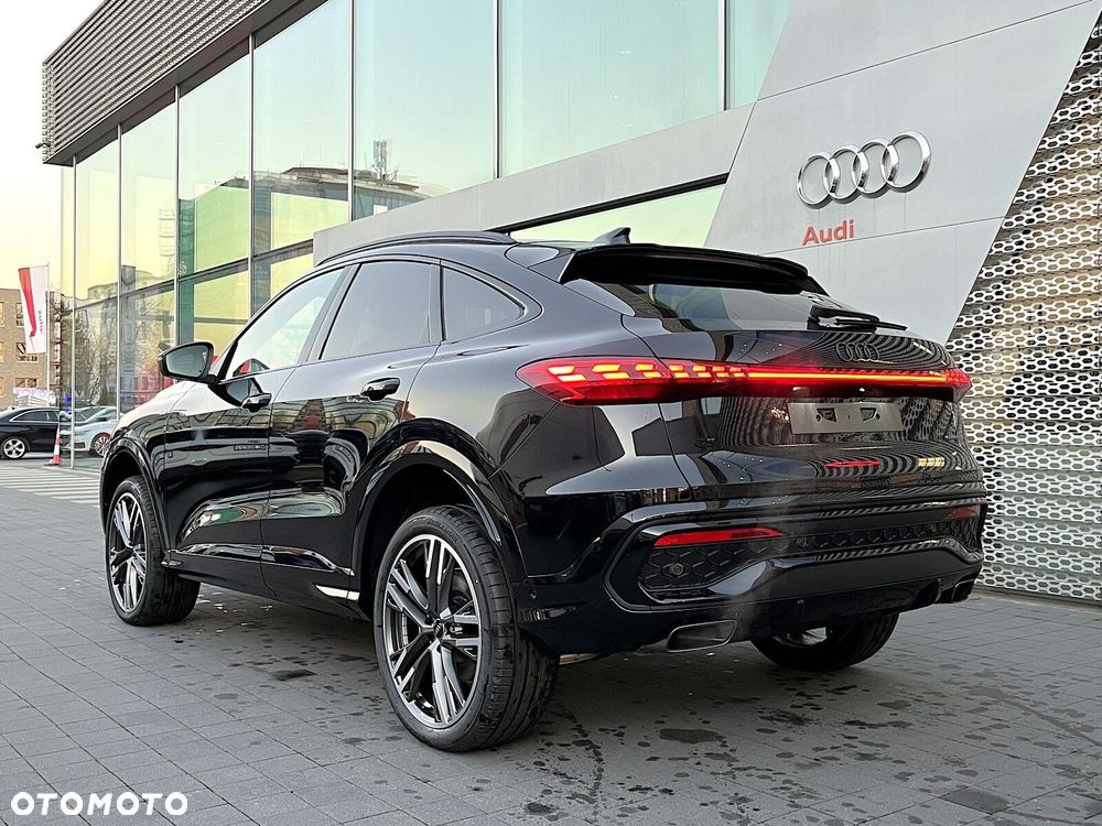 Audi Q5 Sportback - 9
