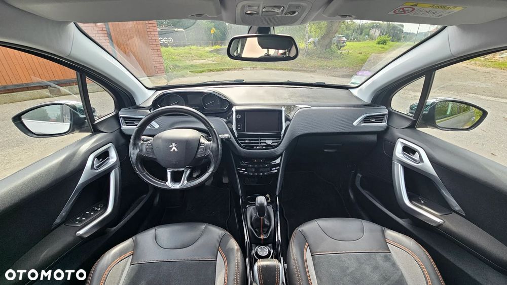 Peugeot 2008 - 8