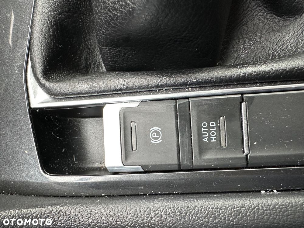 Volkswagen Tiguan 2.0 TDI BMT SCR Comfortline - 9