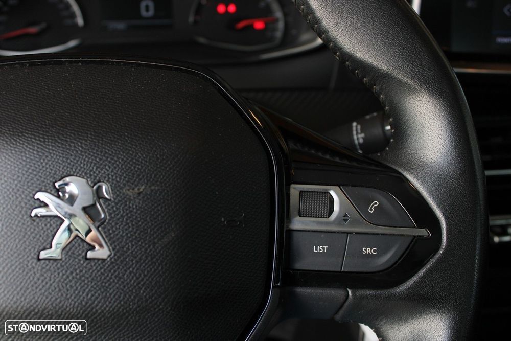 Peugeot 208 1.2 PureTech Allure - 21