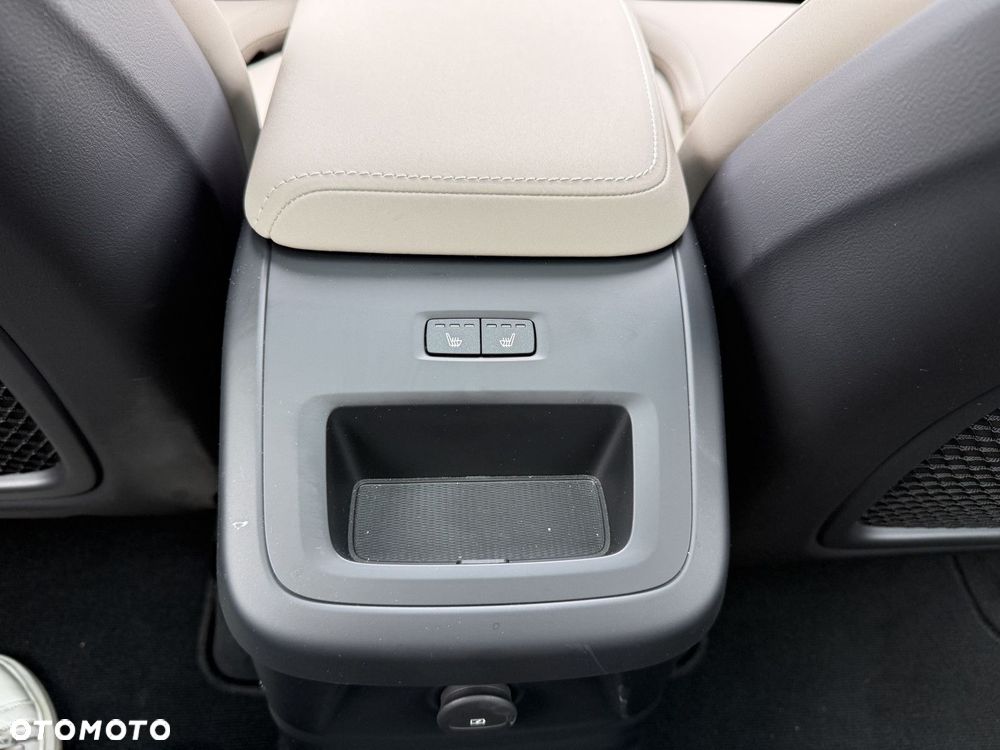 Volvo XC 60 - 18