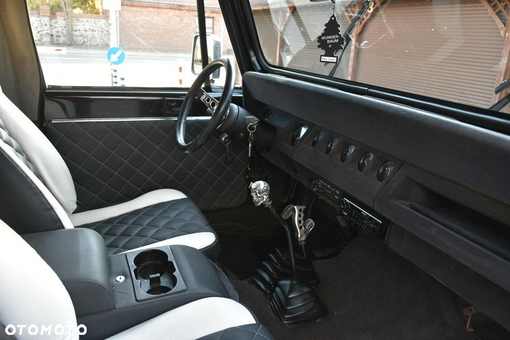 Jeep Wrangler - 10