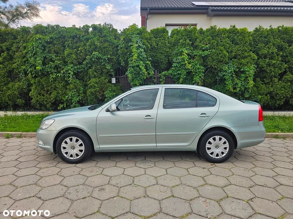 Skoda Octavia 1.6 Selection - 9