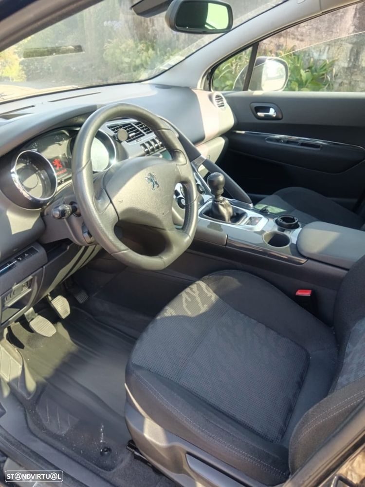 Peugeot 3008 1.6 HDi Executive - 13