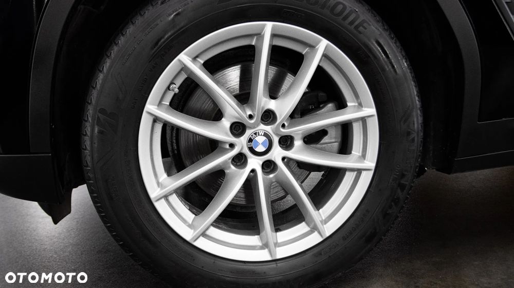 BMW X3 xDrive20i - 11