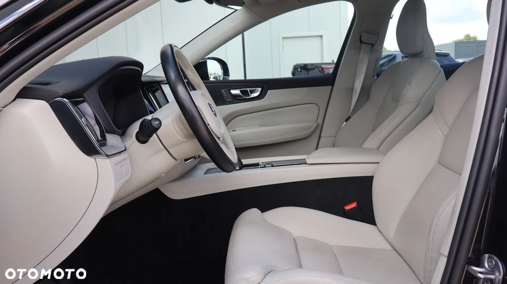 Volvo XC 60 B4 D AWD Plus Bright - 13