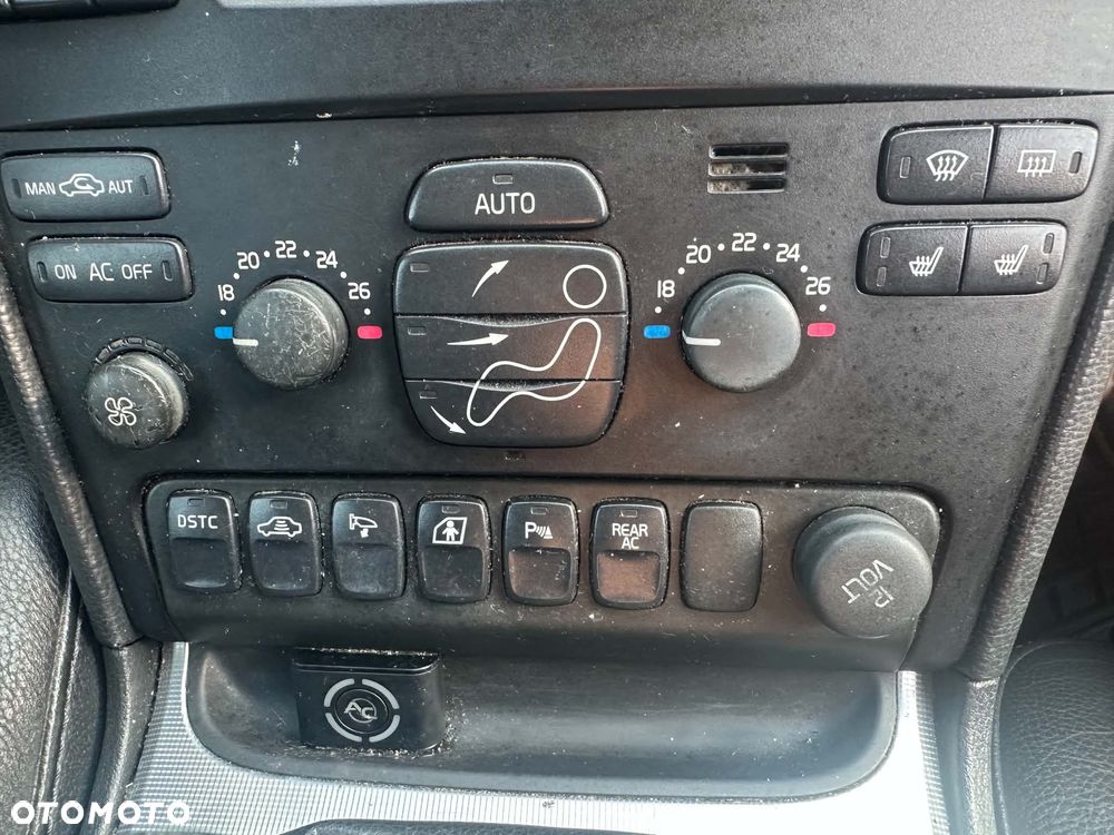 Volvo XC 90 2.5T - 11